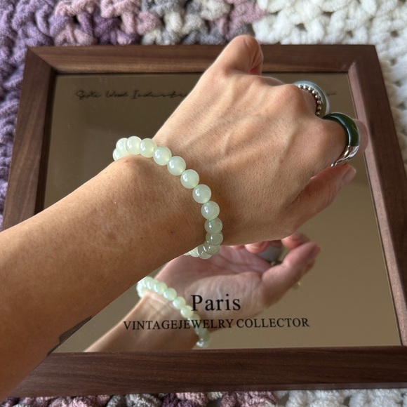 Green Jade (Hetian) Beaded Bracelet 8mm - Picture 4 of 6